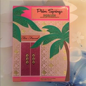 Too Faced Palm Spring Dreams eyeshadow palette